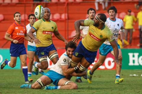 Brasil pressiona no início, mas sofre virada do Uruguai XV em Osasco