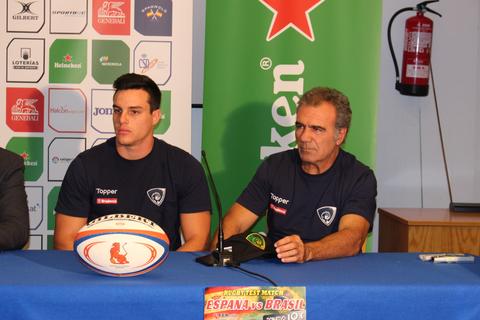 Treinador do Tupis palestra em clínica de rugby na Espanha